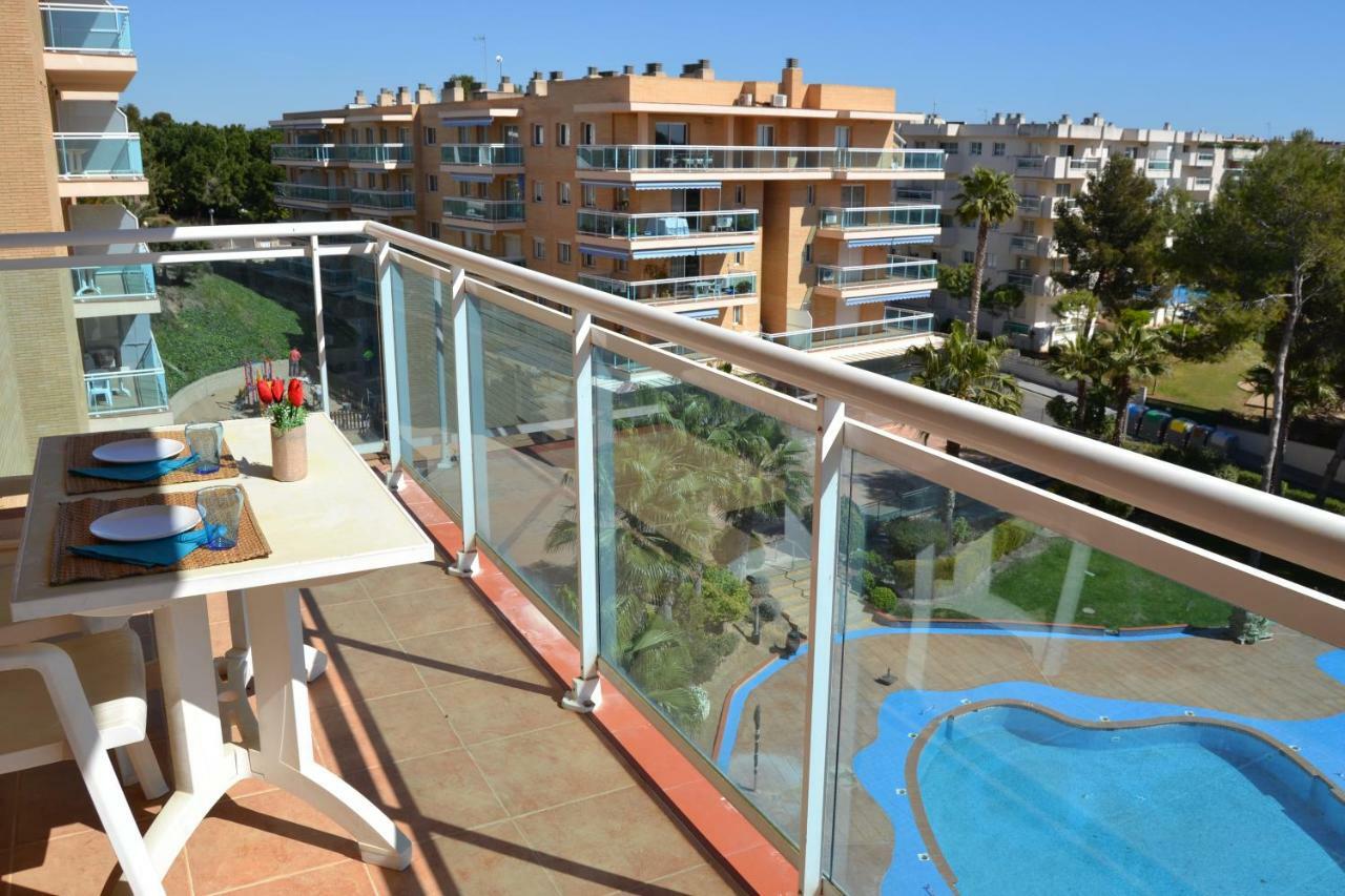 Lovely Familiar Apartment With Pool In Cap サロウ エクステリア 写真