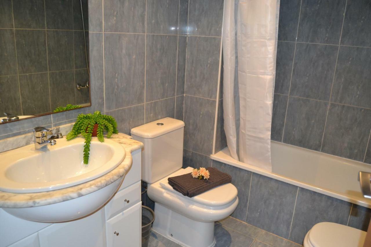 Lovely Familiar Apartment With Pool In Cap サロウ エクステリア 写真